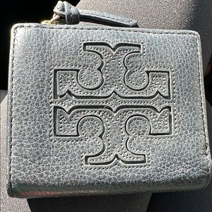 Tory Burch Harper Mini Black Compact Wallet.  Great condition.